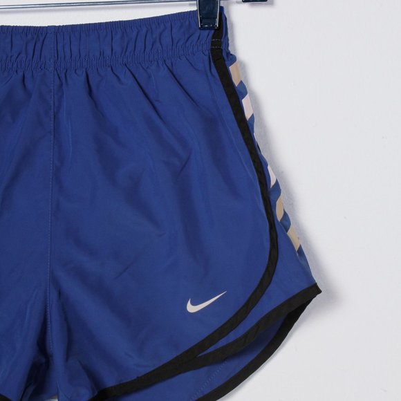 Girls Nike Dri Fit Shorts Lot Size XS - Picture 4 of 9